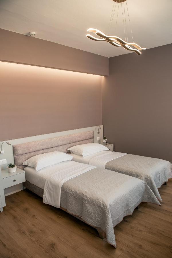 Oda Aparthotel Shkoder Exterior photo